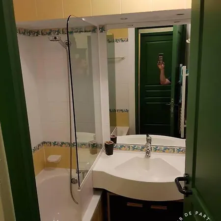 Le Rami, 5 Personnes Au Pied *